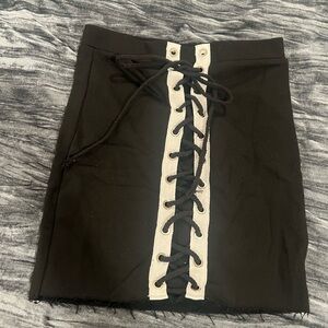 Black and White Lace-Up Mini Skirt Size S by Settle Down